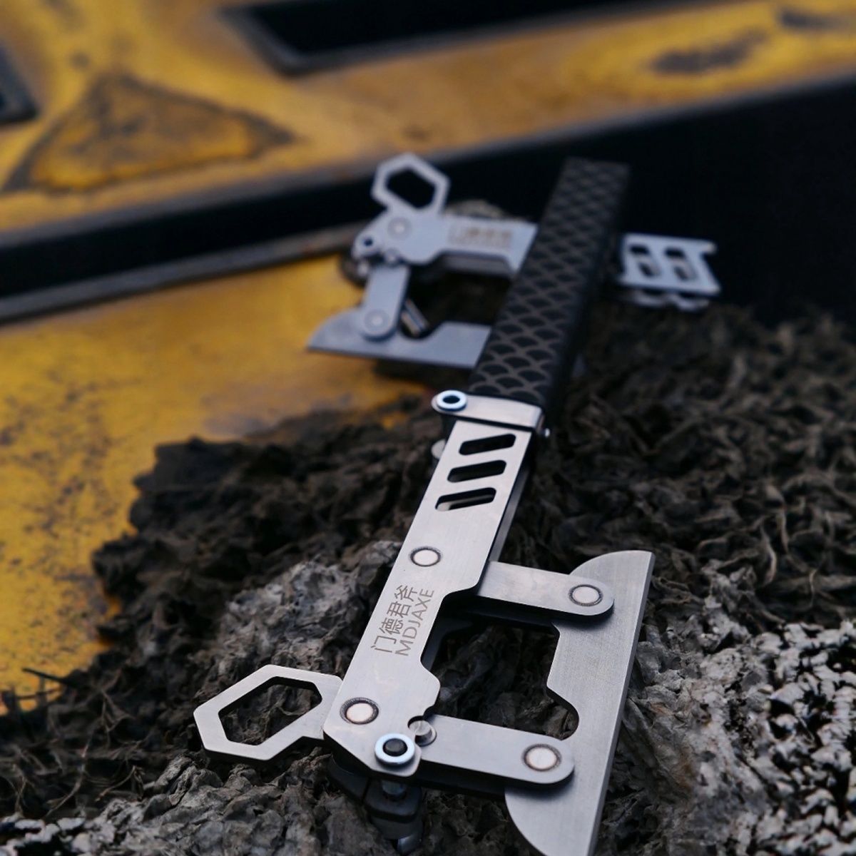 NIEUW Multifunctioneel opvouwb - Camp Axe Hatchet recensie en prijs